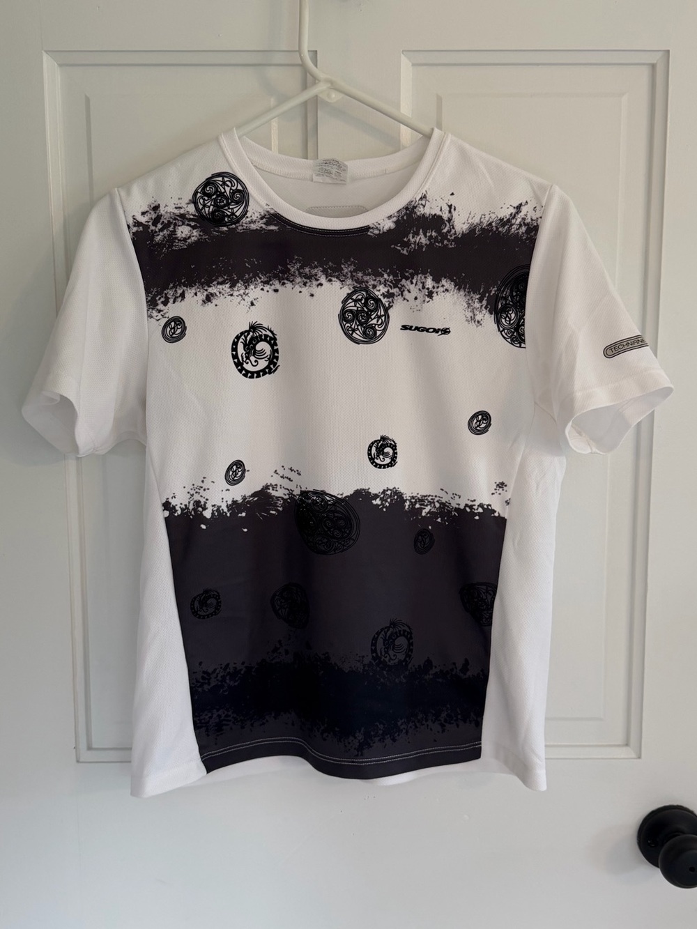 Vintage Y2K Sugoi Technifine Women’s M Graphic Athletic Cycling Shirt
